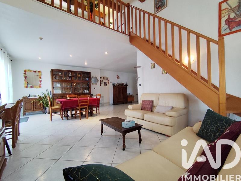 Maison - 110 m² - 4 pièces