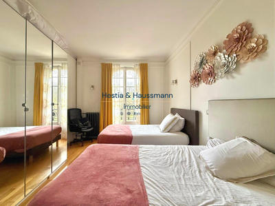 Appartement - 200 m² - 7 pièces