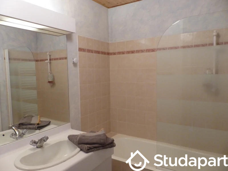 Chambre - 15 m² - 1 pièce