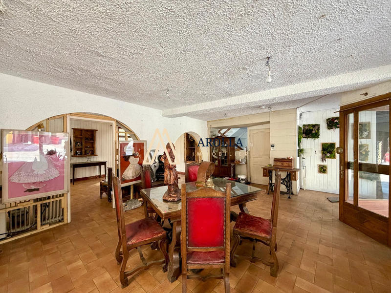 Local commercial - 76 m² - 3 pièces