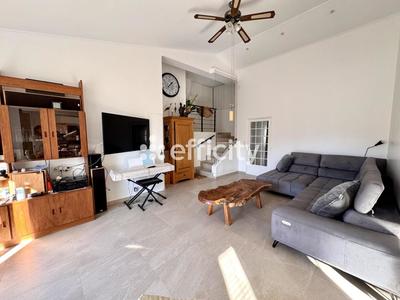 Maison - 151 m² - 5 pièces