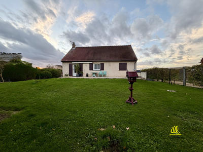 Maison - 95 m² - 5 pièces