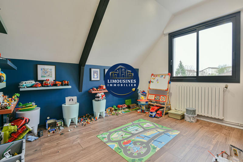 Villa - 322 m² - 11 pièces