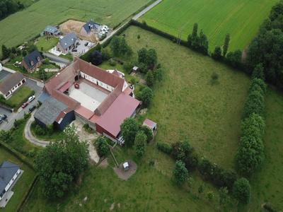 Propriété - 257 m² - 10 pièces