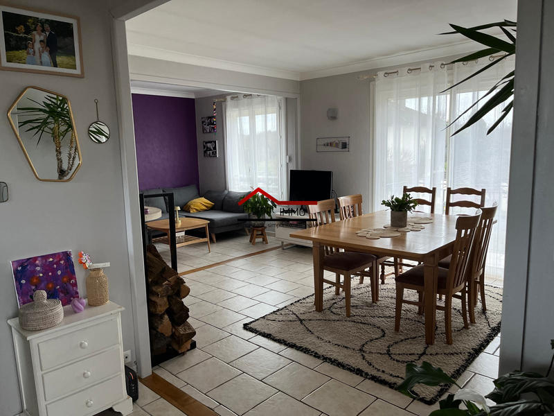 Maison - 128 m² - 8 pièces