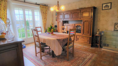 Maison - 107 m² - 7 pièces