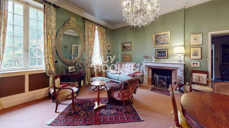 Maison bourgeoise - 270 m² - 6 pièces