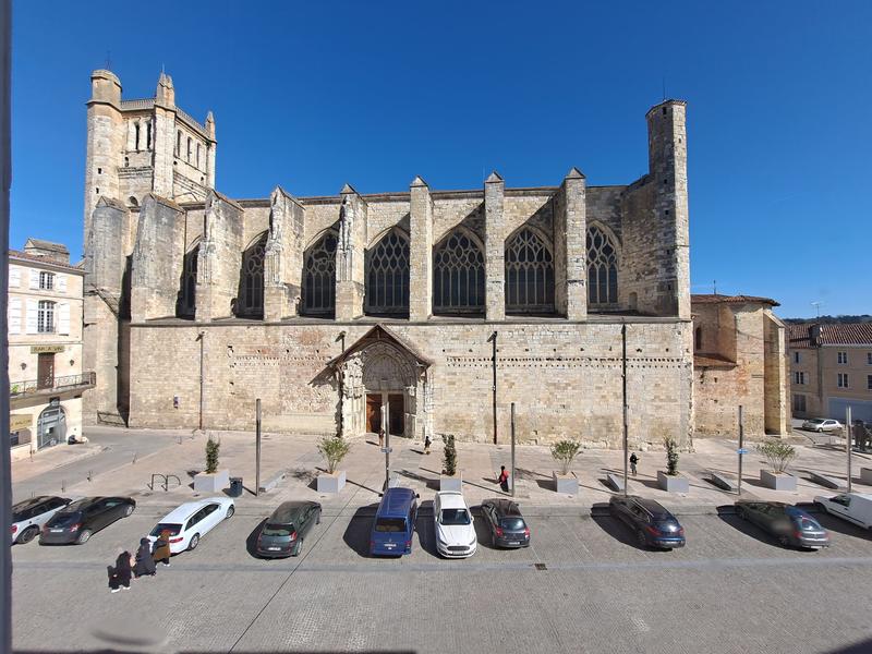 Maison - 288 m² - 10 pièces