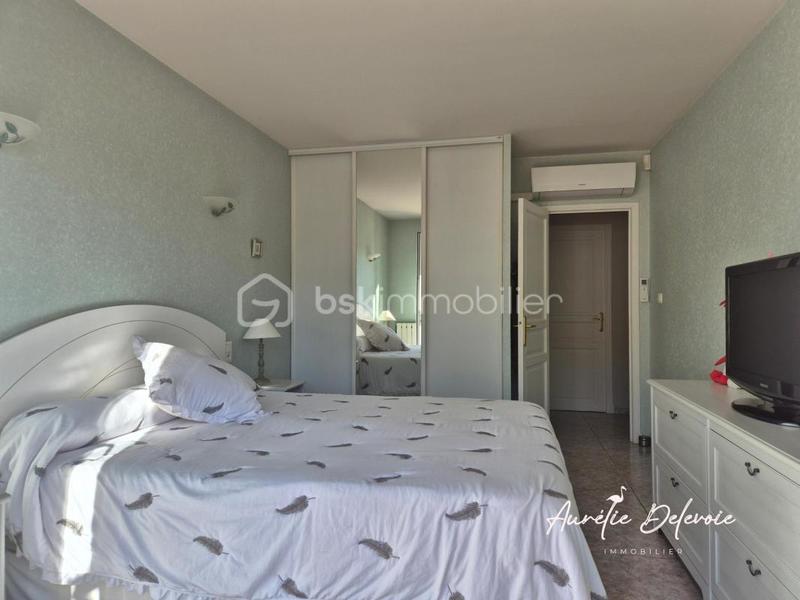 Maison - 180 m² - 6 pièces