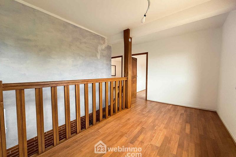 Maison - 228 m² - 7 pièces