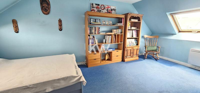 Maison - 140 m² - 8 pièces