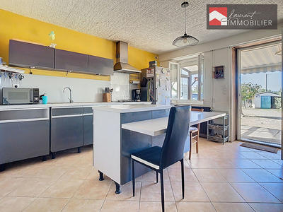 Maison - 95 m² - 4 pièces