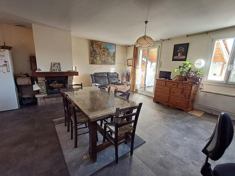 Maison - 110 m² - 6 pièces