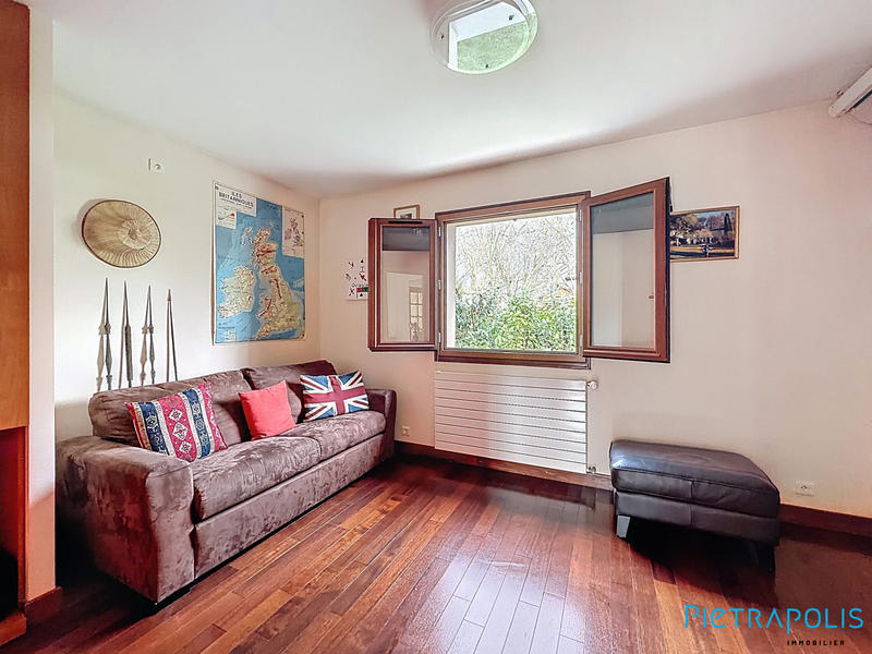 Villa - 162 m² - 6 pièces