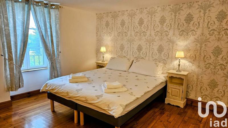 Maison de village - 250 m² - 11 pièces