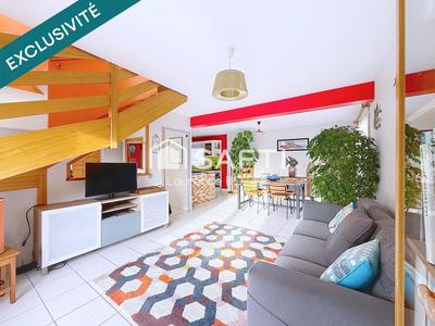 Maison - 94 m² - 5 pièces