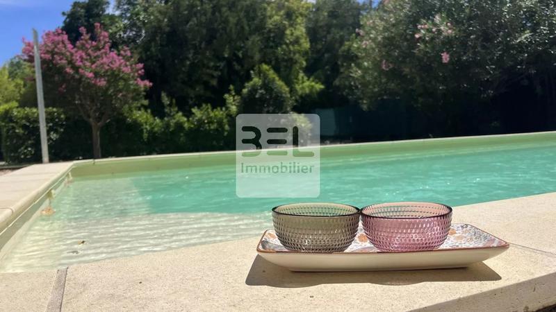 Maison bourgeoise - 181 m² - 8 pièces