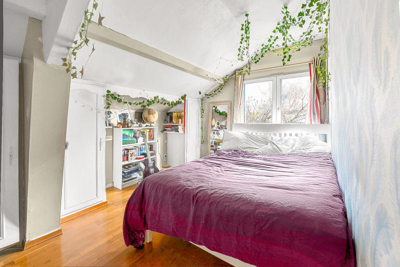 Maison - 180 m² - 8 pièces