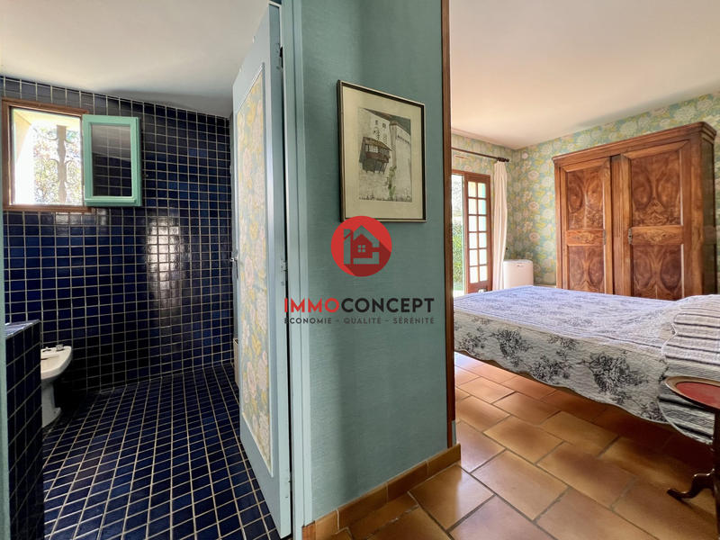 Villa - 265 m² - 8 pièces