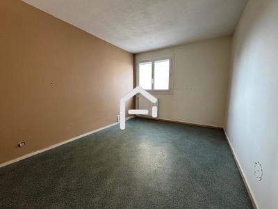 Appartement - 100 m² - 5 pièces