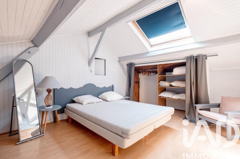 Maison - 196 m² - 5 pièces