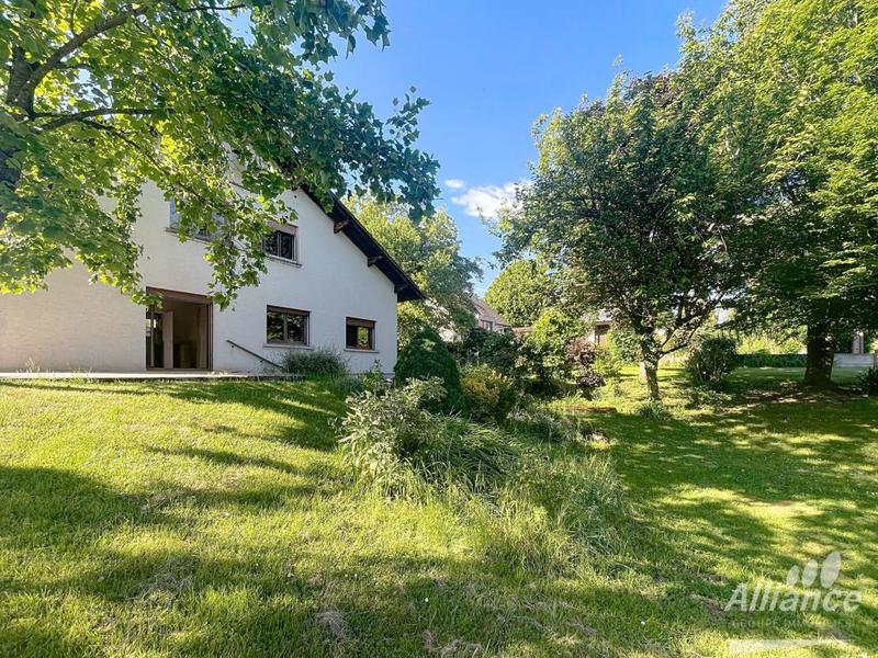 Maison - 143 m² - 7 pièces