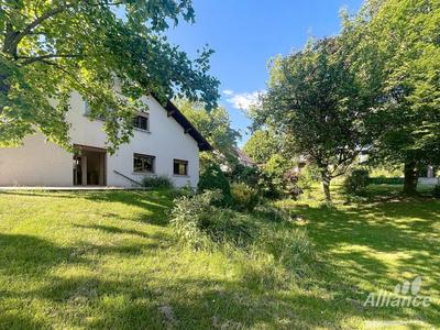 Maison - 143 m² - 7 pièces