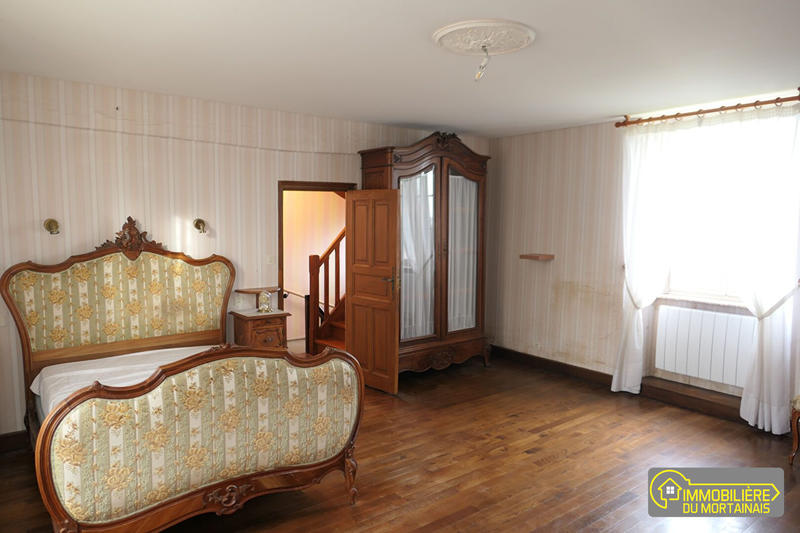 Maison - 141 m² - 8 pièces