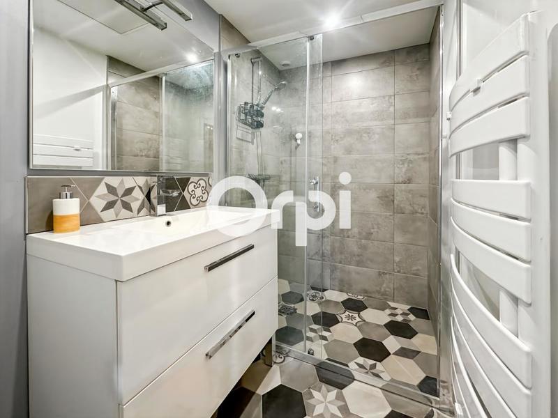 Studio - 27 m² - 2 pièces