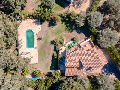 Propriété - 185 m² - 5 pièces