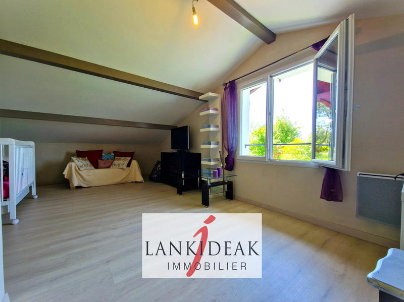 Maison - 164 m² - 5 pièces