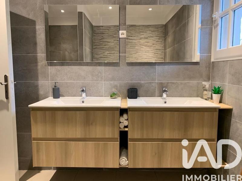 Maison - 360 m² - 12 pièces