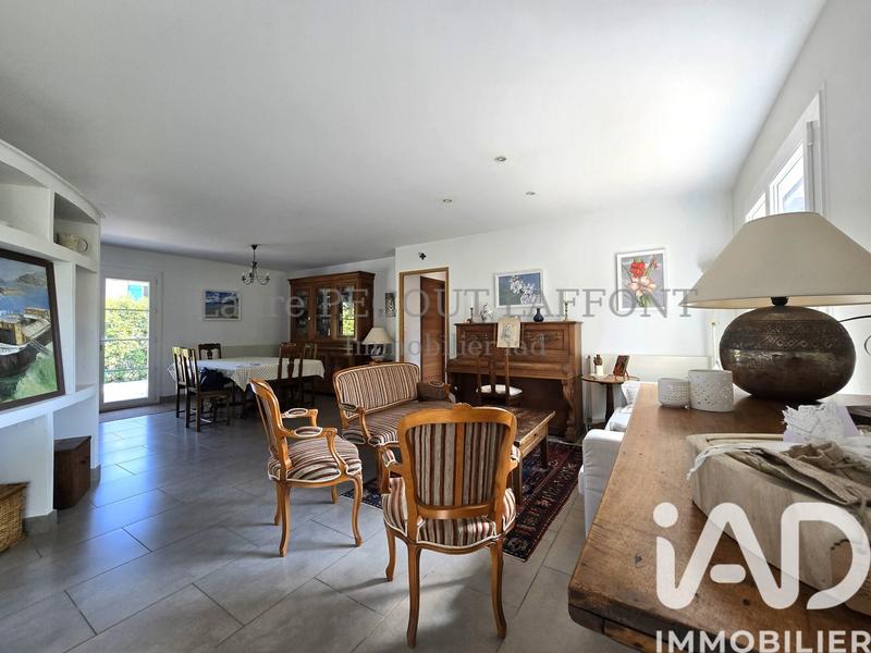 Maison - 214 m² - 7 pièces