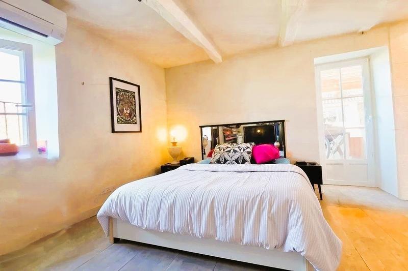 Maison en pierre - 150 m² - 7 pièces