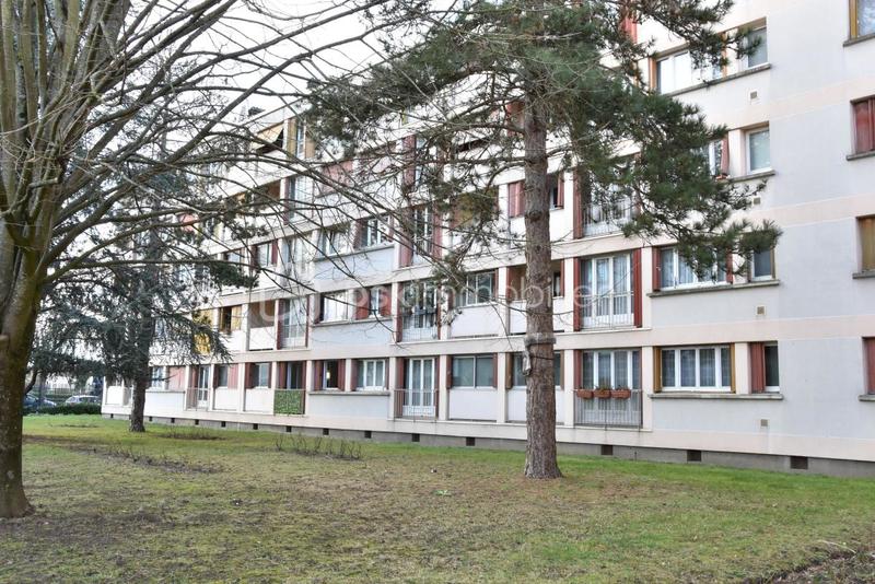 Appartement - 75 m² - 4 pièces