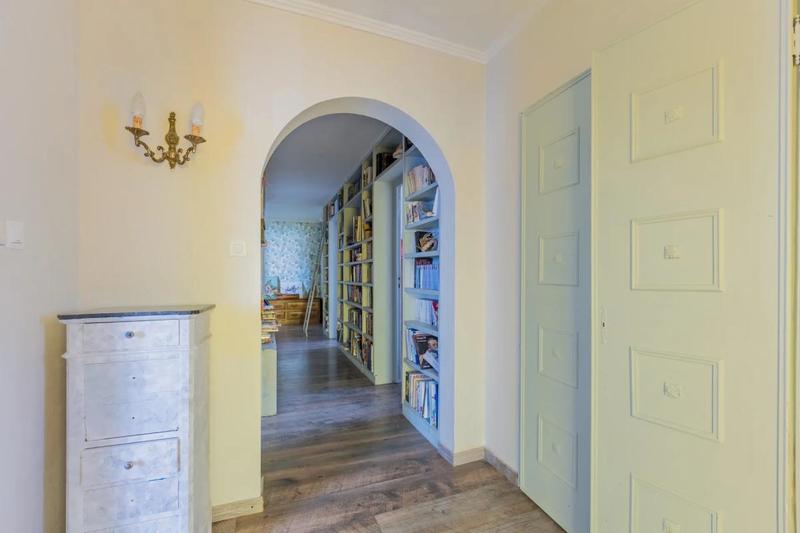 Maison - 180 m² - 7 pièces