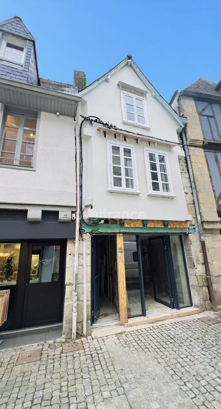 Immeuble - 115 m² - 6 pièces