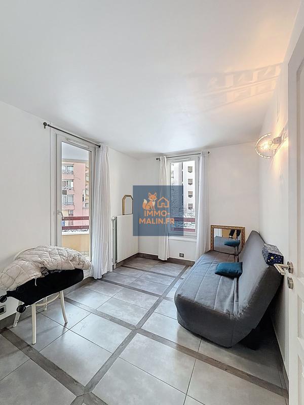 Appartement - 80 m² - 4 pièces