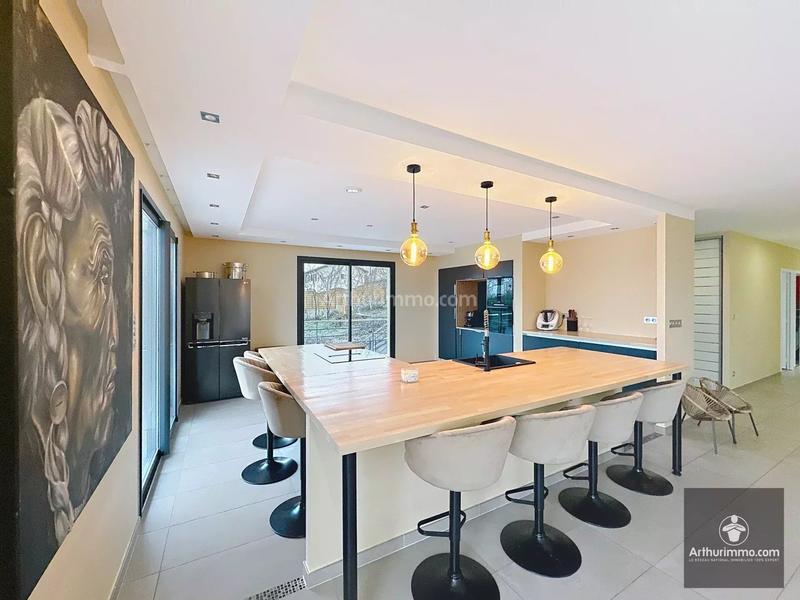 Maison - 185 m² - 7 pièces