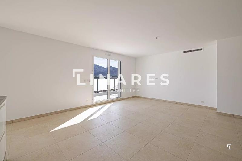 Appartement - 109 m² - 4 pièces