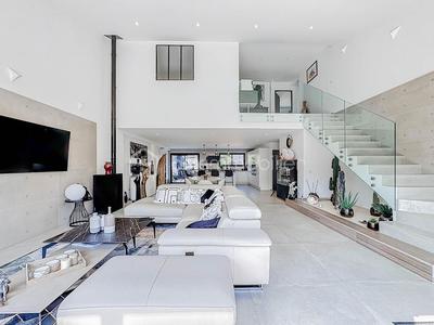 Villa - 190 m² - 7 pièces