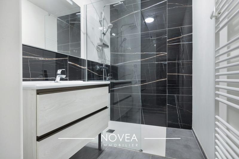 Maison ancienne - 298 m² - 8 pièces