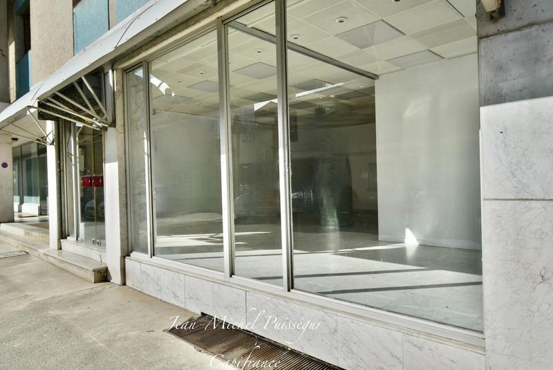 Local commercial - 70 m² - 3 pièces