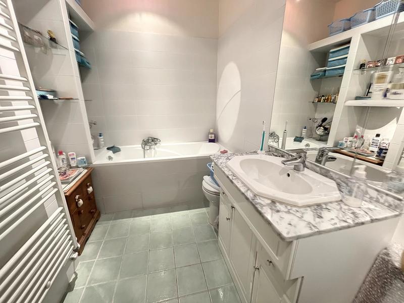 Appartement - 144 m² - 5 pièces