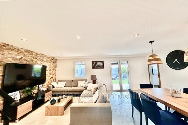 Maison - 94 m² - 5 pièces