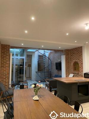 Chambre - 13 m² - 1 pièce