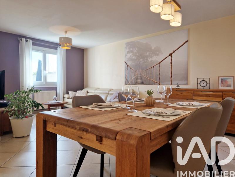 Maison - 93 m² - 4 pièces