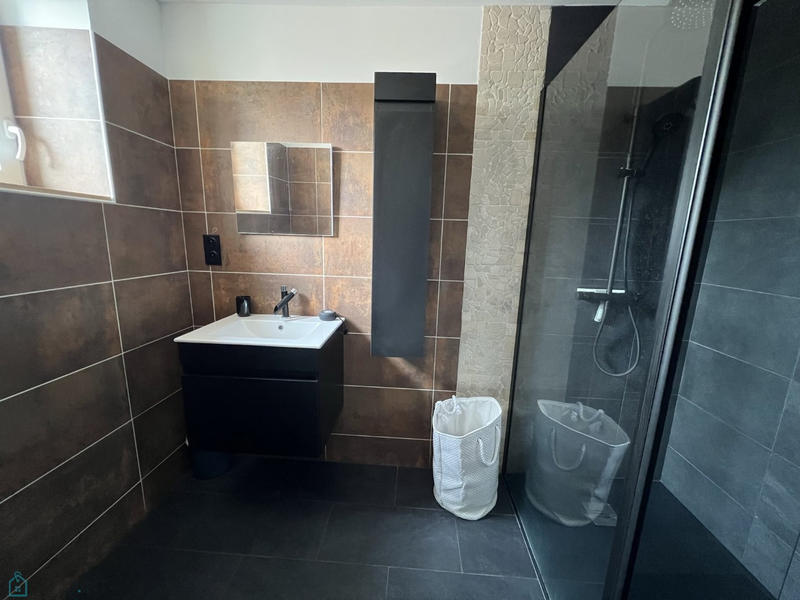 Maison - 170 m² - 7 pièces