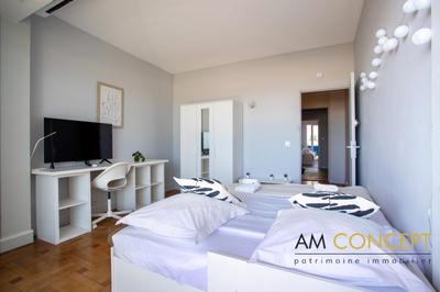 Appartement - 75 m² - 4 pièces