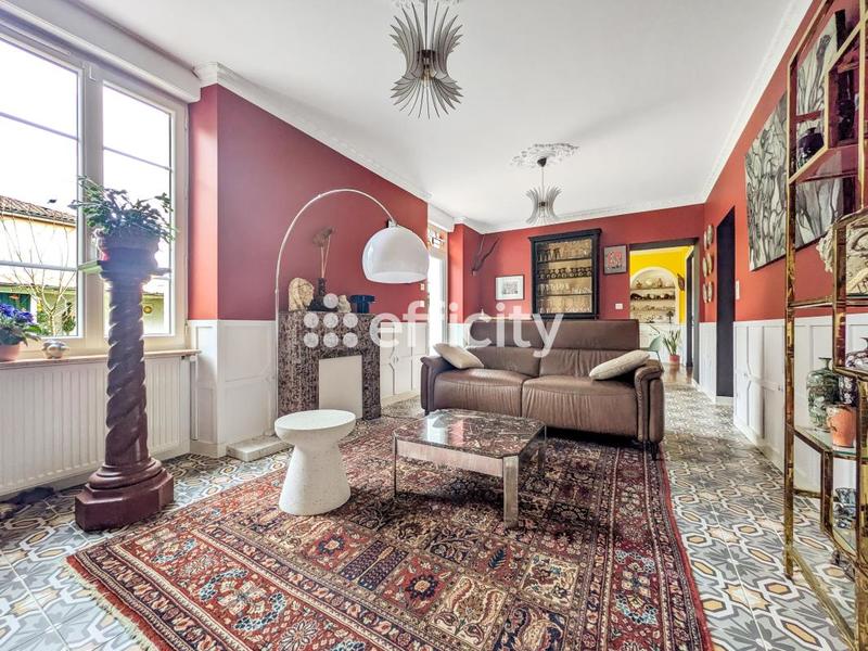 Maison - 170 m² - 8 pièces